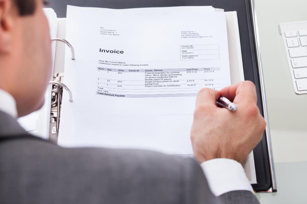 contractor license on invoice